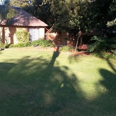 Willow Tree Guest House Kempton Park Exterior foto