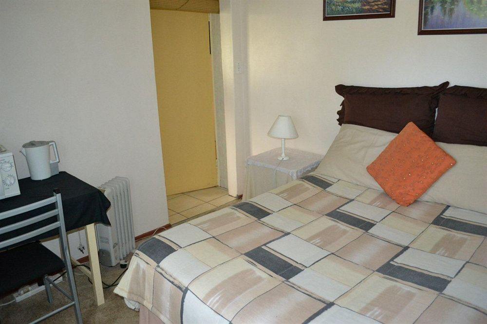 Willow Tree Guest House Kempton Park Exterior foto